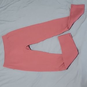 Pink winter pattern leggings.